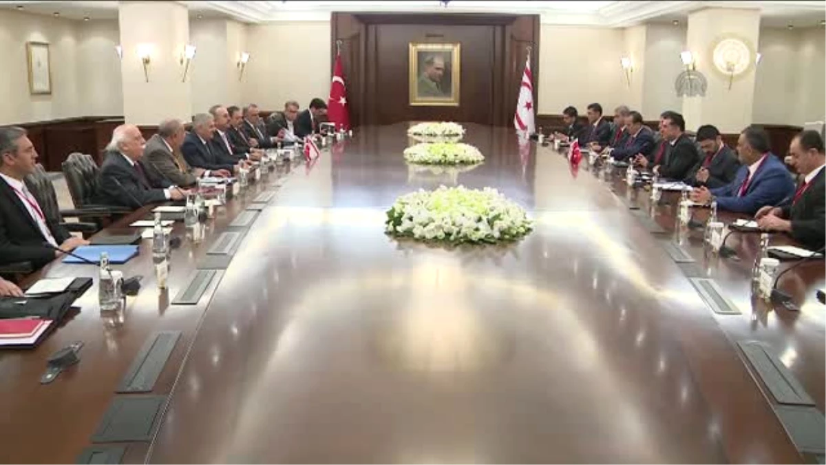 Başbakan Yıldırım - KKTC Başbakanı Özgürgün / Heyetler Arası Görüşme
