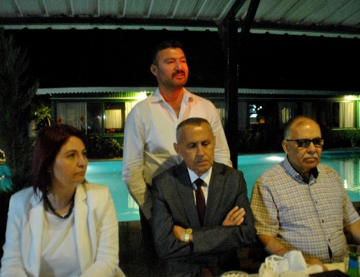 Başkan Akın; "Büyükşehir Yasası İlçe Belediyeleri Zor Durumda Bıraktı"