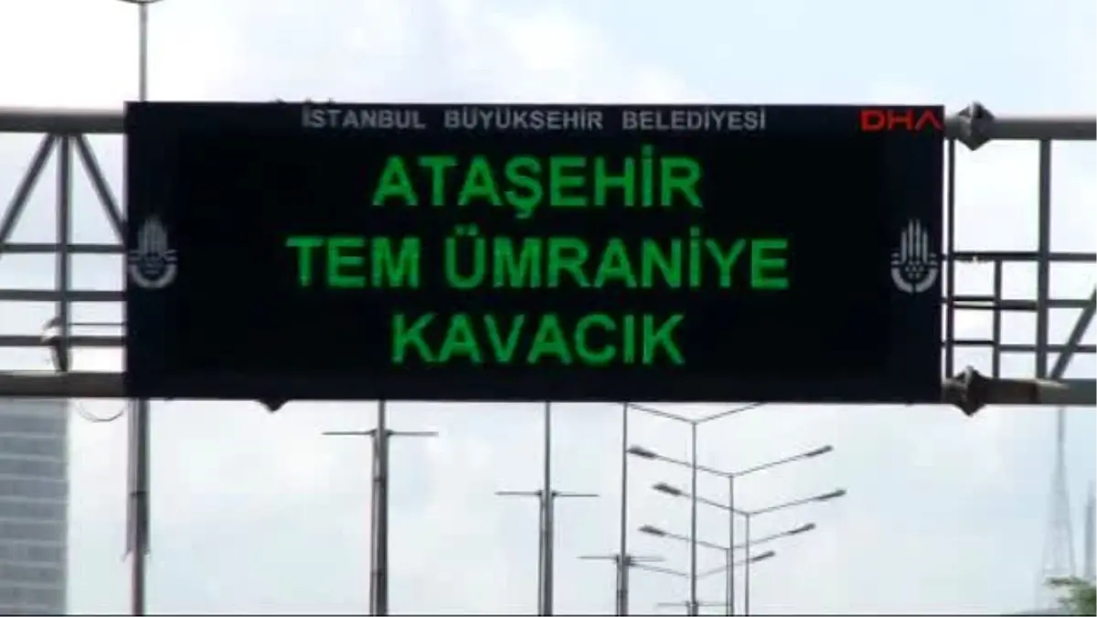 Boğaziçi Köprüsünün Yeni Adı Dijital Trafik Tabelalarına Yansıtıldı