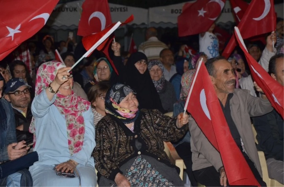 Bozüyüklüler Demokrasi Nöbetine Aykut Kuşkaya ile Devam Etti