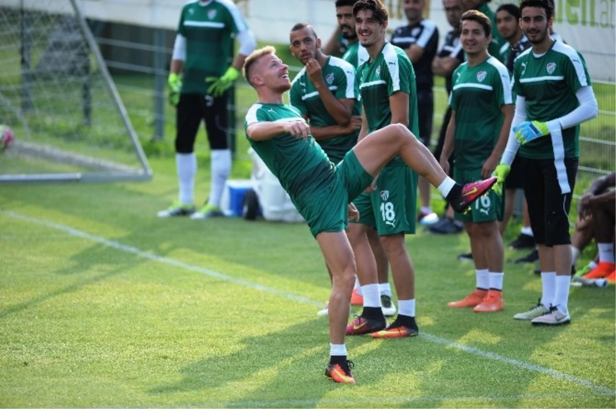 Bursaspor\'da Dzsudzsak Antrenmana Damga Vurdu