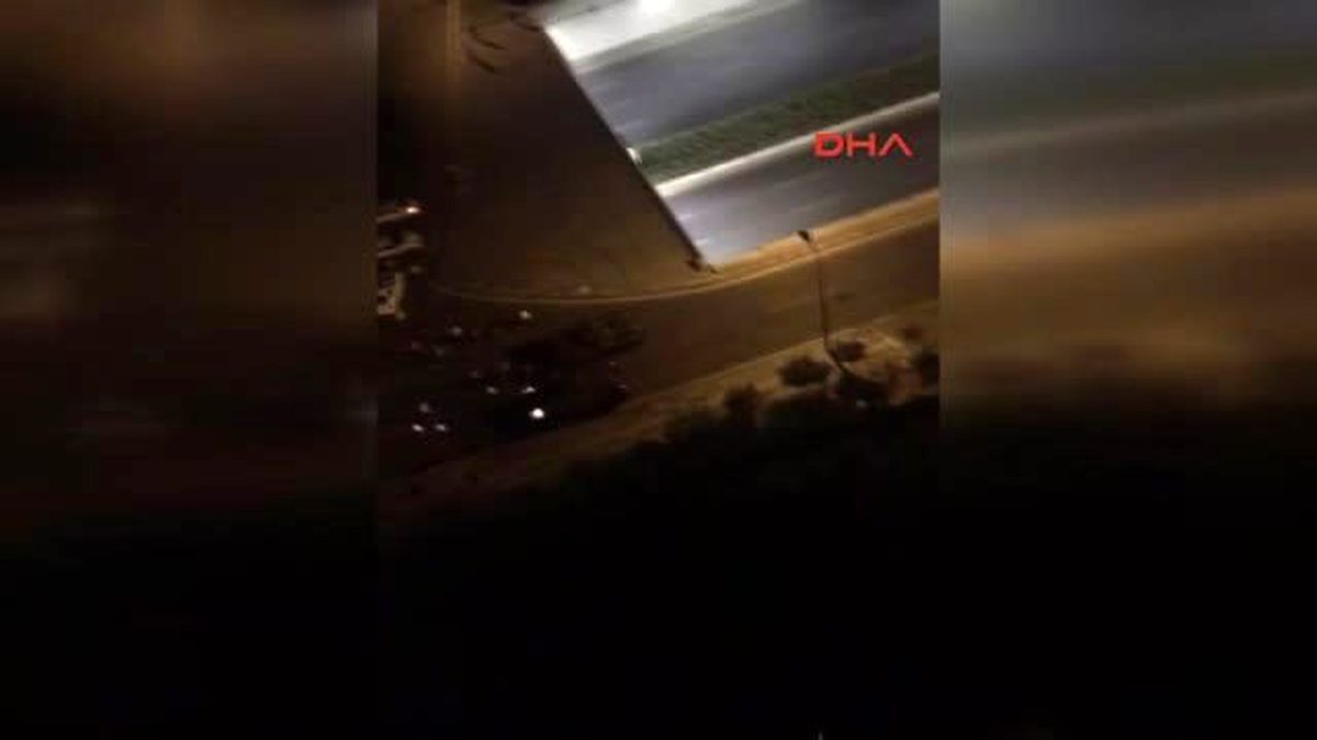 Darbe Girişimi Gecesi Cumhurbaşkanlığı Sarayı Önündeki Çatışmaların Yeni Görüntüleri Ortaya Çıktı