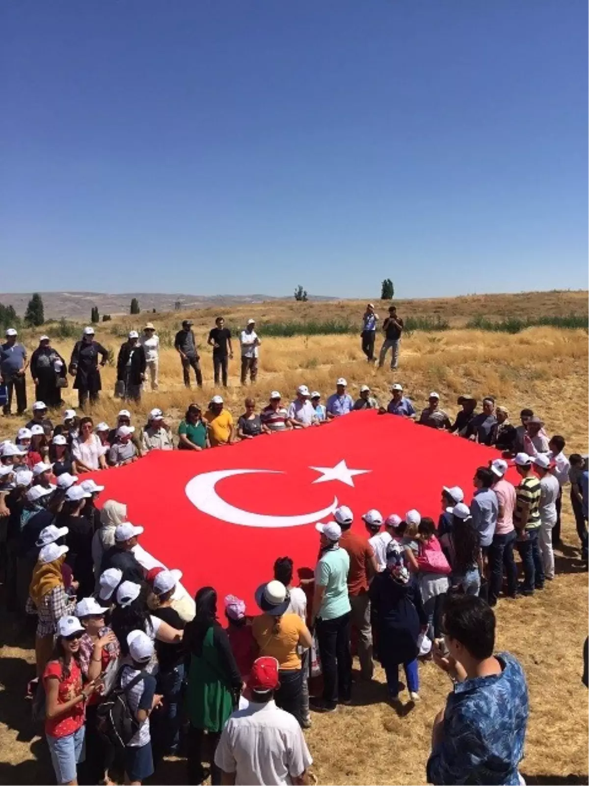 Darbe Girişimi Kültepe\'de Protesto Edildi