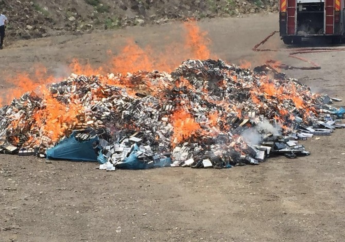 Dorsede Yakalanan 80 Bin Paket Kaçak Sigara Yakıldı