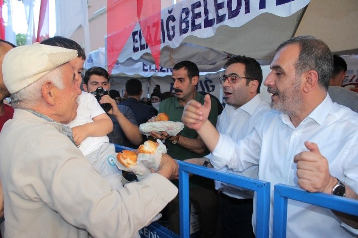 Elazığ Tso\'dan Demokrasi Nöbetçilerine Kavurma İkramı