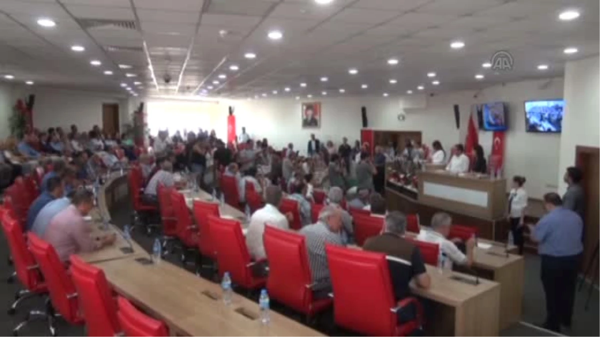 Fetö\'nün Darbe Girişimi - Aydın Büyükşehir Belediyesi Olağanüstü Meclis Toplantısı