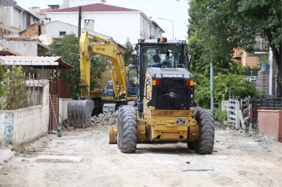 Kırklareli\'de Yol Düzenleme Çalışmaları