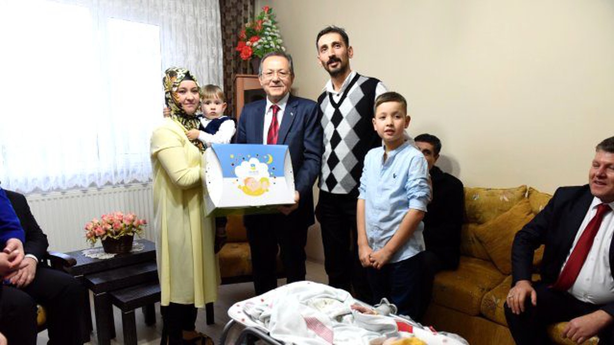 Merhaba Bebek 9 Bin 471 Bebeğe "MERHABA" Ded