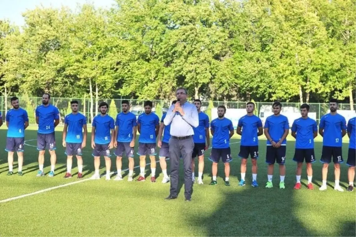 Osmaniyespor Fk Sahaya İndi