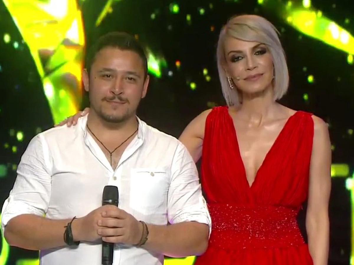 Öve Öve Bitiremediler! Ahmet Kaya Şarkısı Söyledi, Stüdyo İnledi...