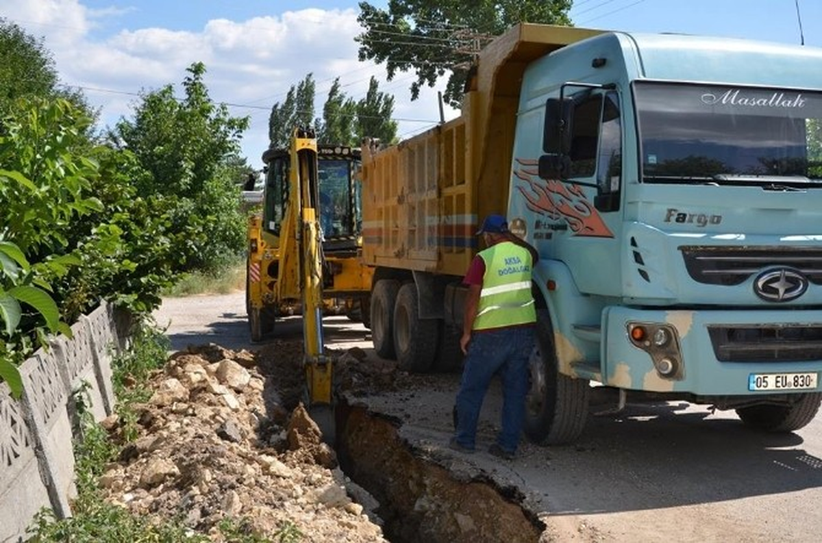 Suluova\'da Doğalgaz Hattı Çalışmaları