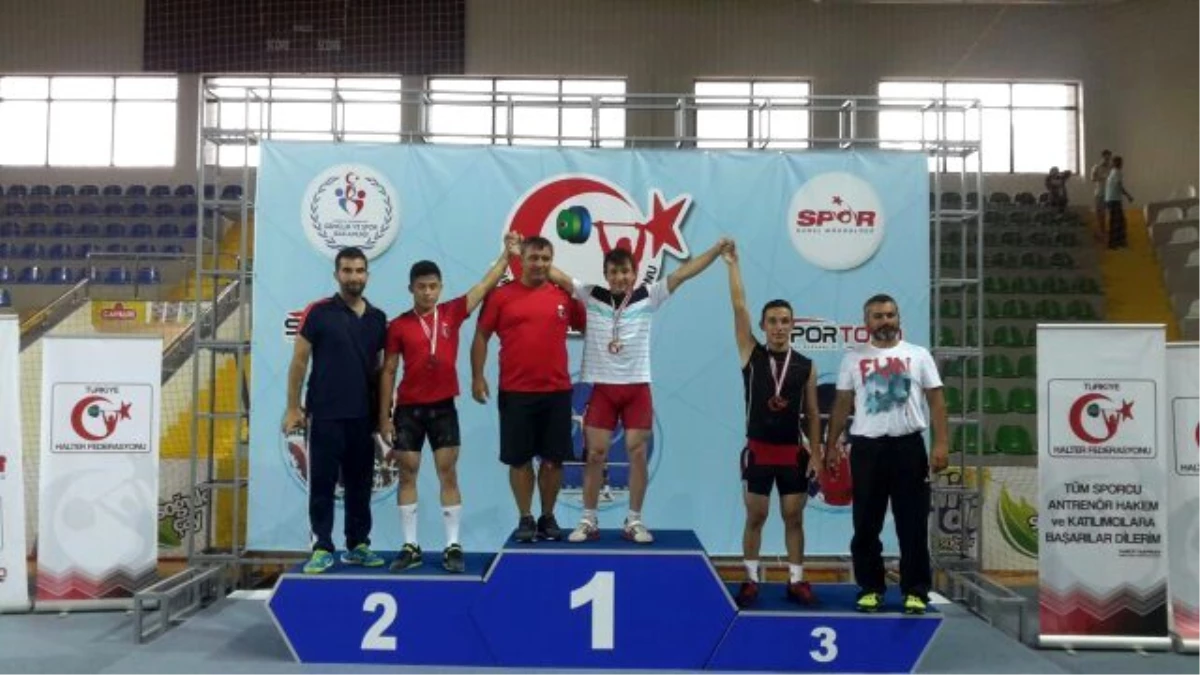 Yıldırımlı Madalya Avcısından Türkiye Şampiyonluğu