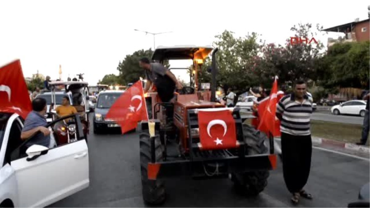 Adana Demokrasi Nöbetine Çiftçilerden Destek