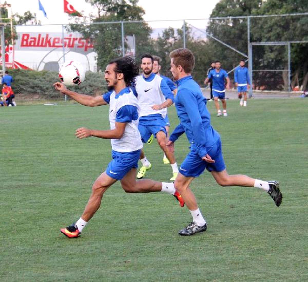 Balıkesirspor\'da Yeniler Sahada