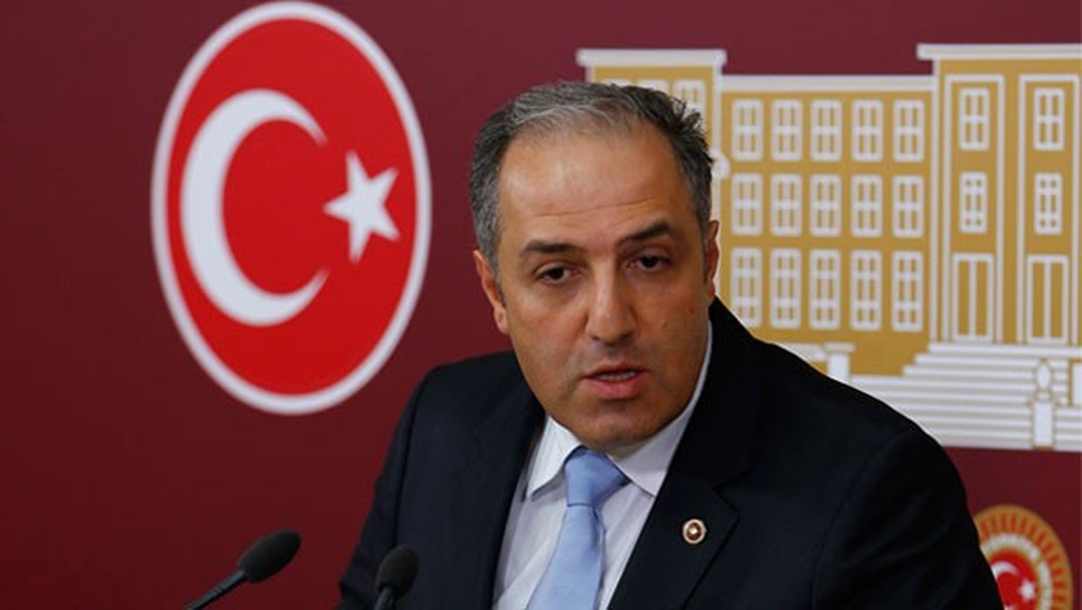 Batı Medyası Üç Maymunu Oynasa da Siyasi, Türkiye Halkı Zaferini Kutluyor\'