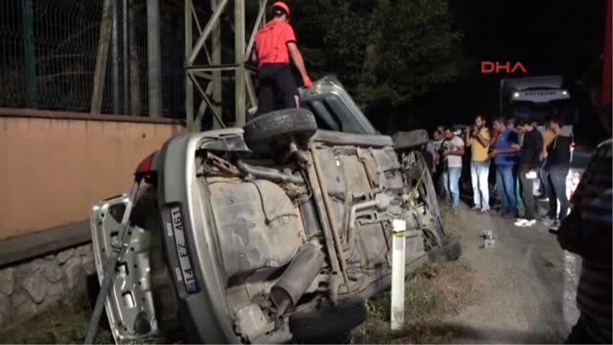 Bolu Devrilen Otomobilin Sürücüsü Yaralandı