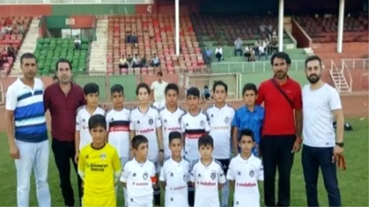 Diclekent Gençlikspor\'dan 5 Gollü Galibiyet