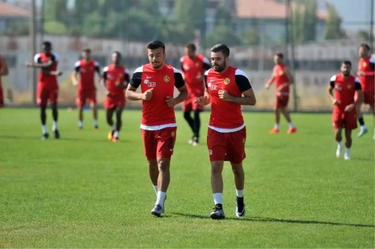 Eskişehirspor\'da Hazırlıklar Sürüyor