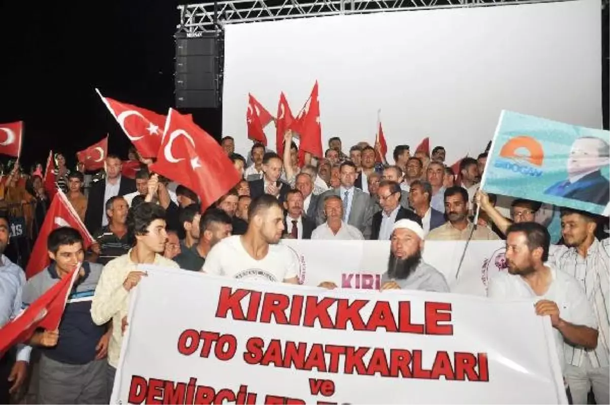 Esnaf Odalarından Darbe Girişimi Protestosu