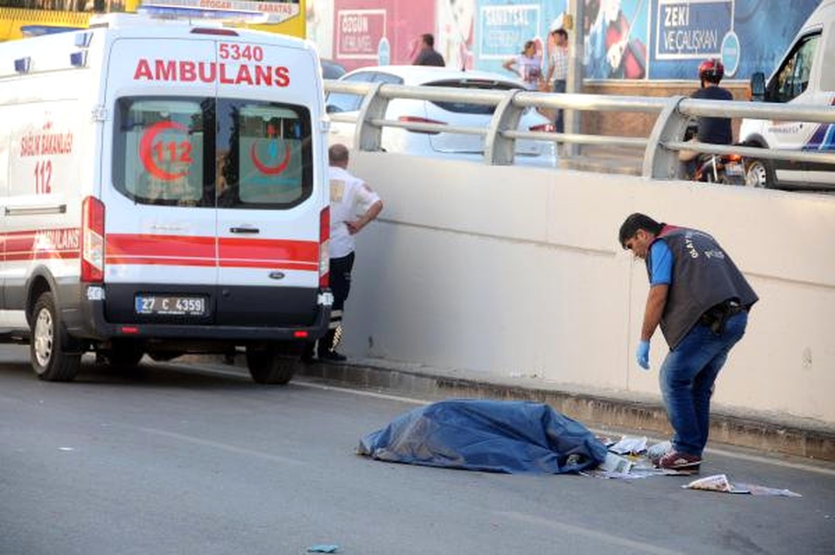 Gaziantep\'te Otomobilin Çarptığı Kadın Öldü