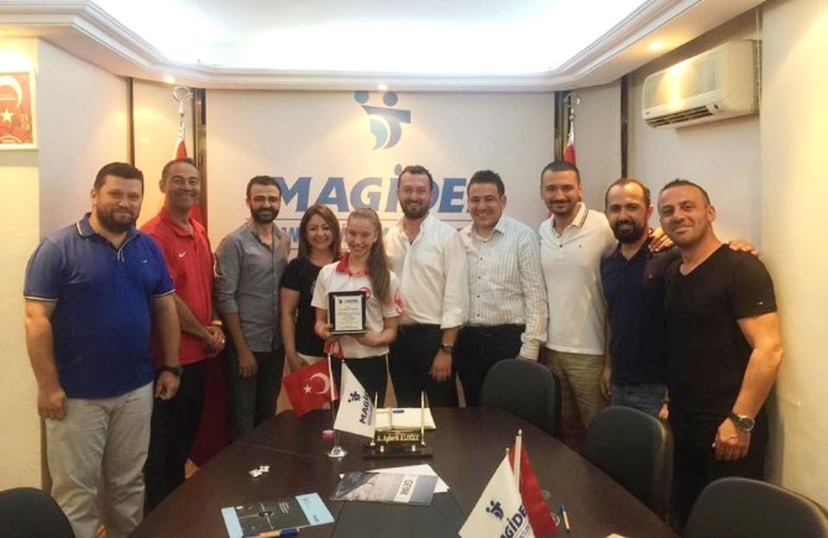 Magider\'den Dünya Şampiyonu Cimnastikçiye Destek