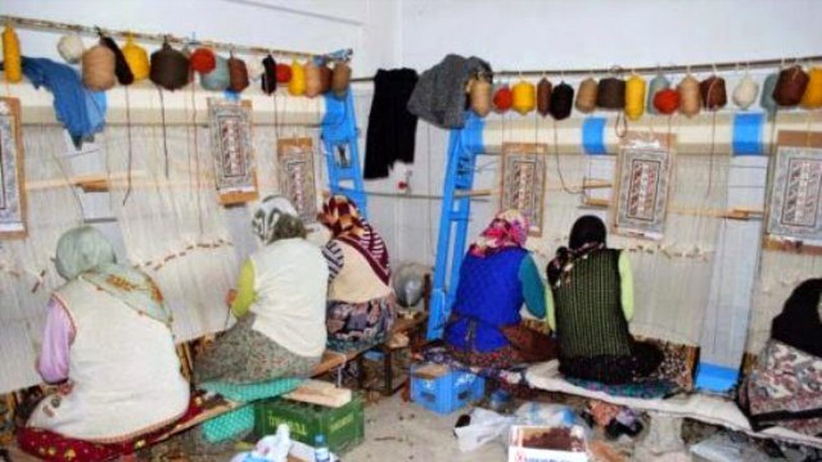 Muş\'ta Kilim Dokuma Kursu
