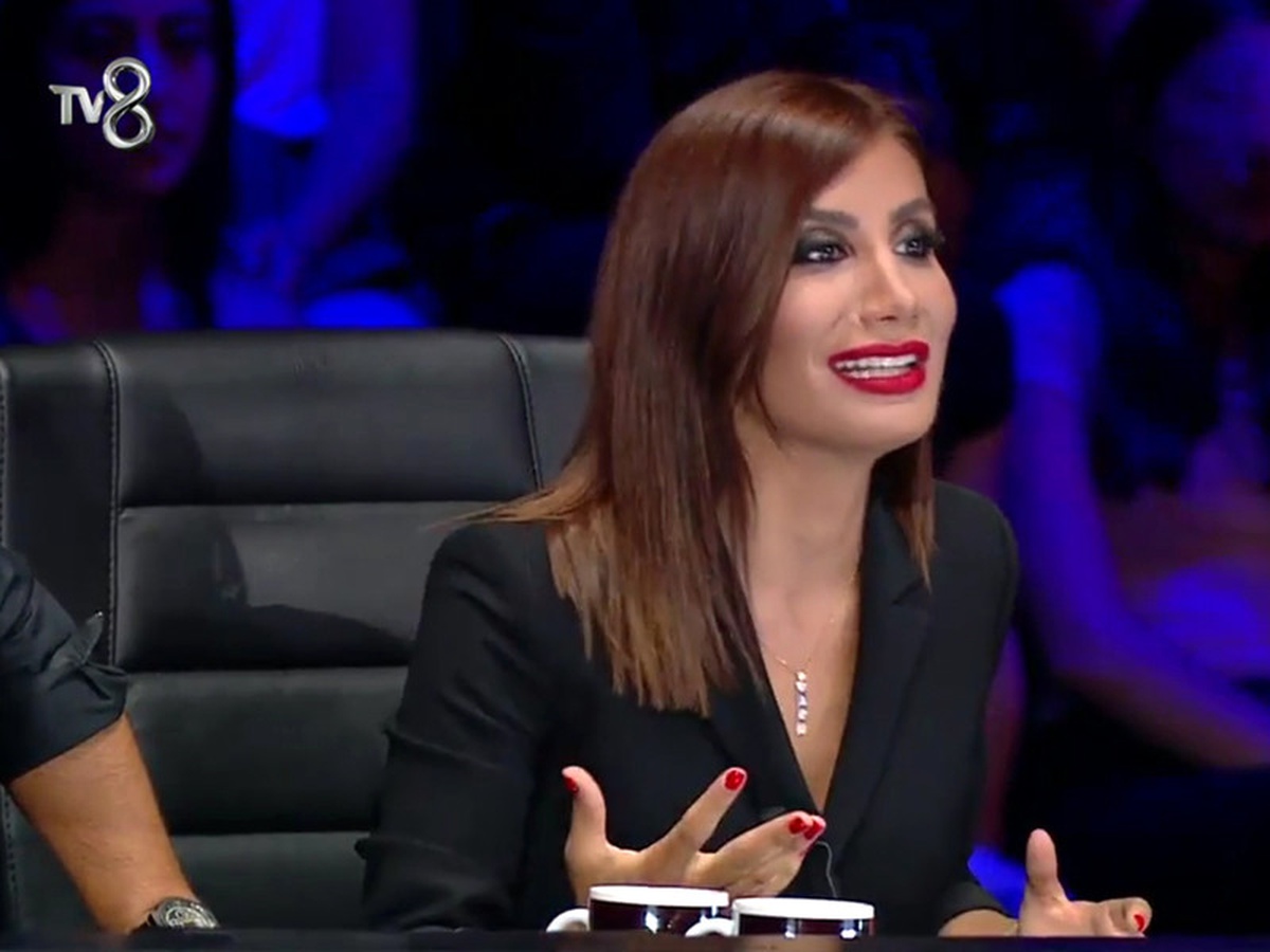 Rising Star Tarihine Kazındın!" İrem Derici\'den Övgü Dolu Sözler