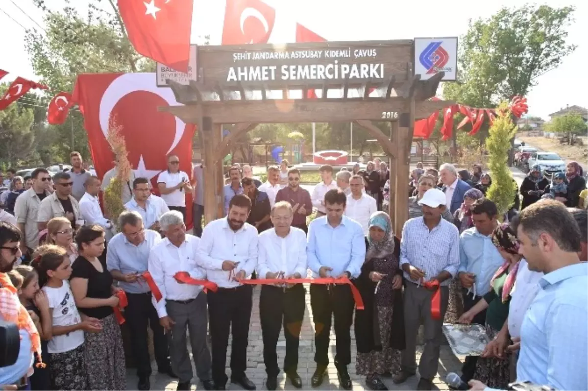 Sındırgı\'da Tamamlanan Yatırımlar Hizmete Girdi