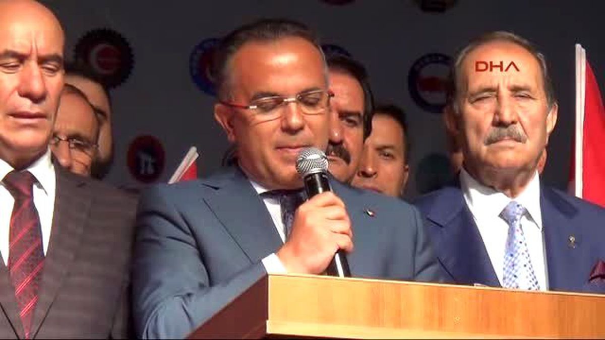 Sivas\'ta Demokrasi Nöbeti Devam Ediyor