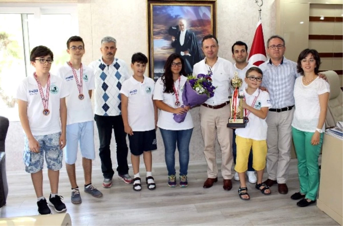 Turkuaz Satranç Kulübü 1. Lig Sevincini Savaş Duman ile Paylaştı