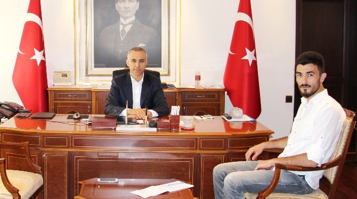 Vali Mesut Köse İha Muhabirine Açıklamalarda Bulundu