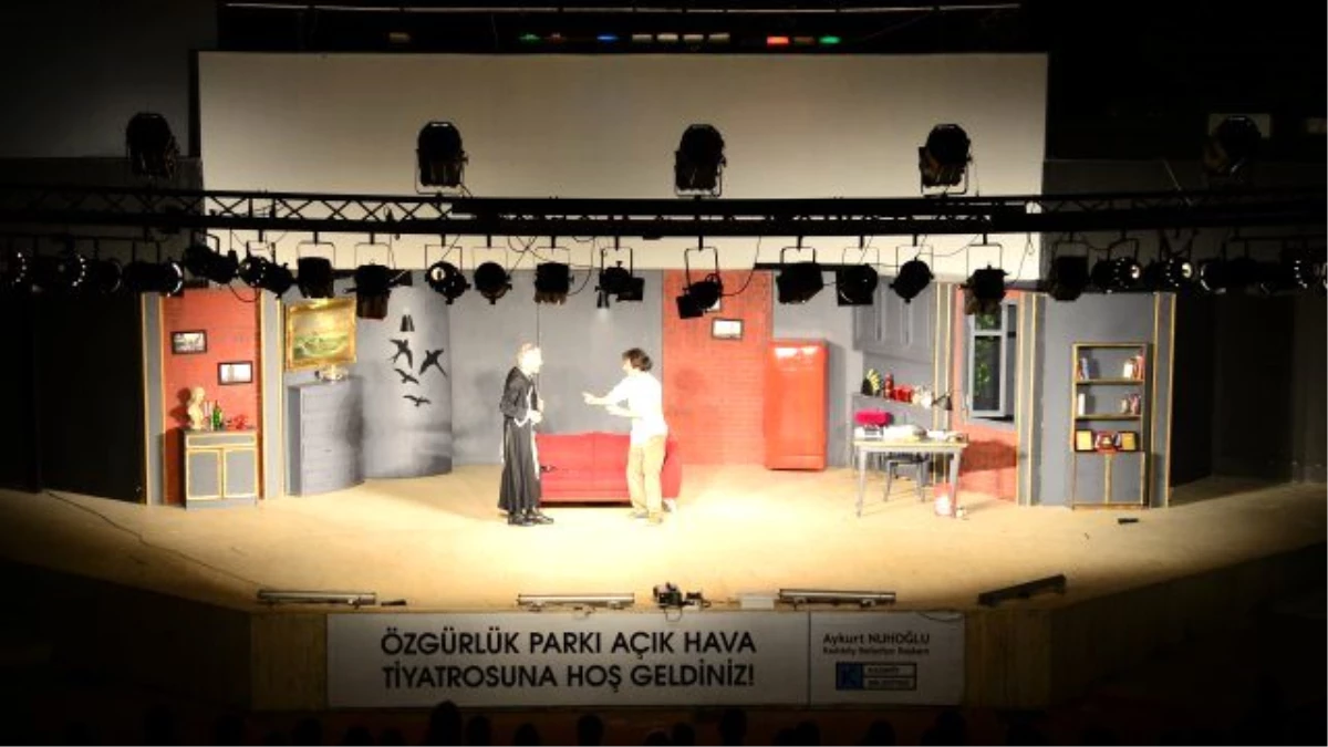 14. Kadıköy Belediyesi Tiyatro Festivali Başlıyor