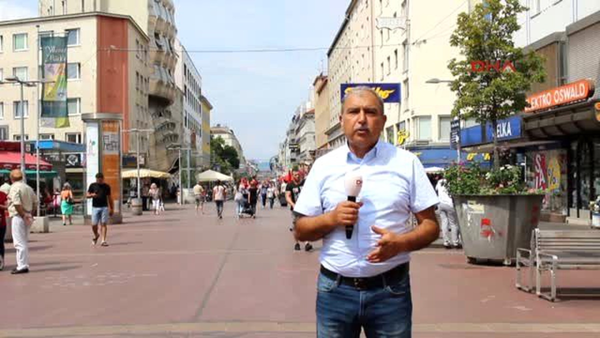 Avusturya\'da Bayrak Yasağına Türklerden Tepki