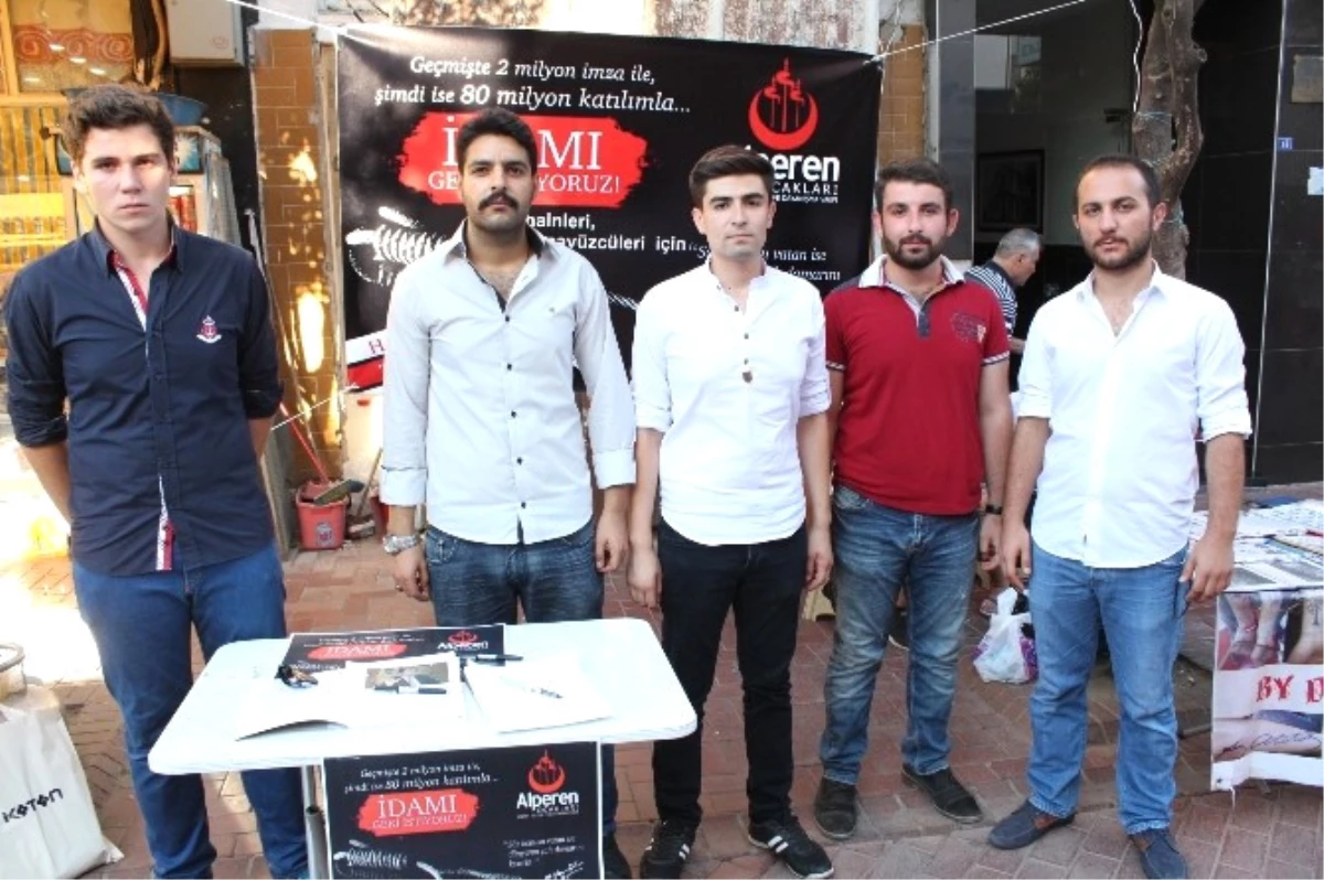 Aydın\'da Alperen Ocağı Üyesi Gençler İdam Talep Etti