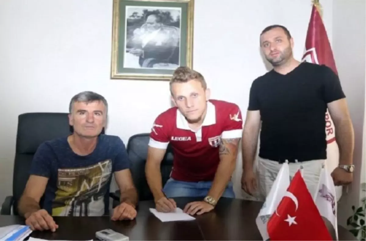 Bandırmaspor Brezilyalı Alex Amado ile Sözleşme İmzaladı