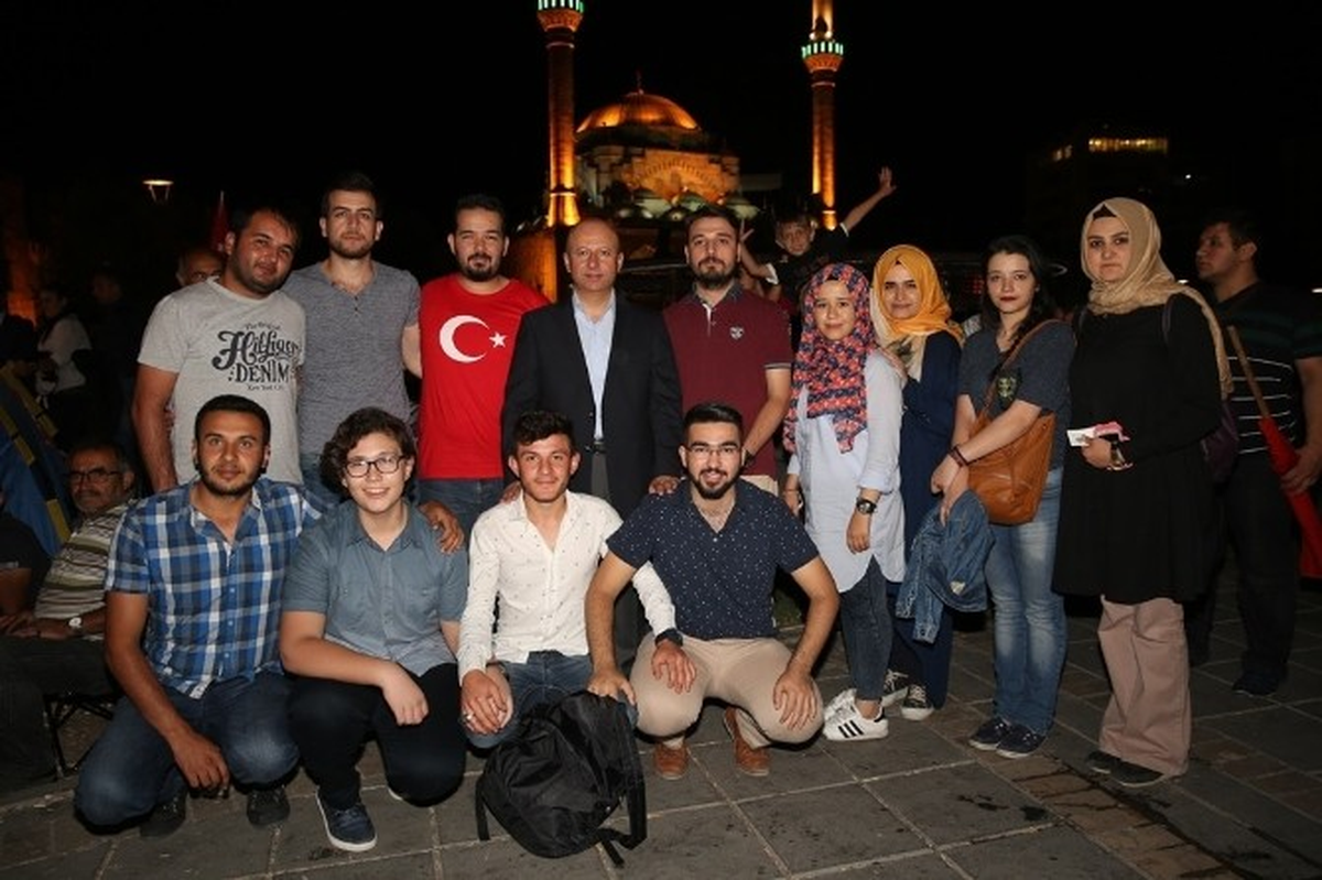 Başkan Çolakbayrakdar\'a Vatanseverlerden Sevgi Seli