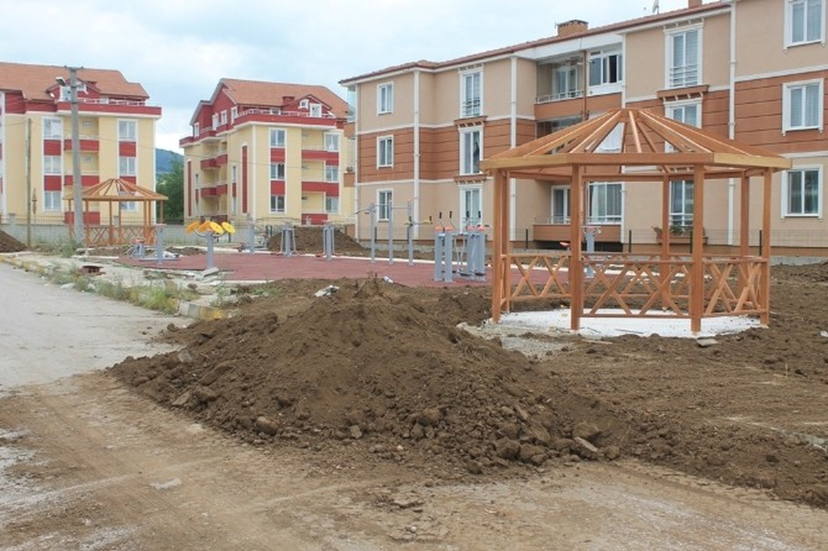 Büyükşehir Alt ve Üst Yapı Çalışmalarına Hız Verdi
