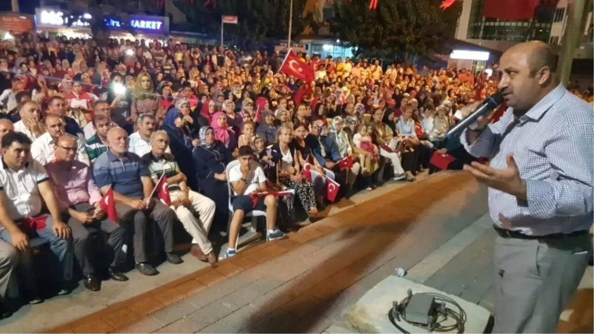 Erzincanlı ve Döngeloğlu, Demokrasi Nöbetine Katılanları Coşturdu