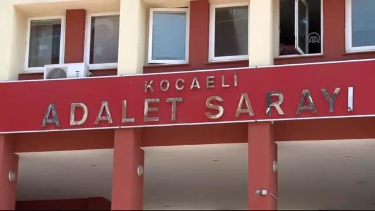 Fetö\'ye Bağlı Öğrenci Evlerini İşleten 2 Kadın, Adliyeye Sevk Edildi