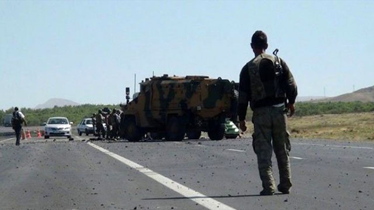 Hakkari\'de Bombalı Saldırı: 2 Şehit