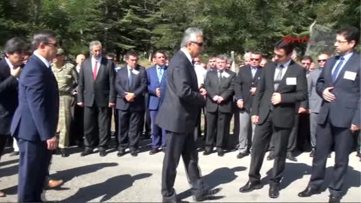 Hakkari\' de Şehit Polisler İçin Hazin Tören