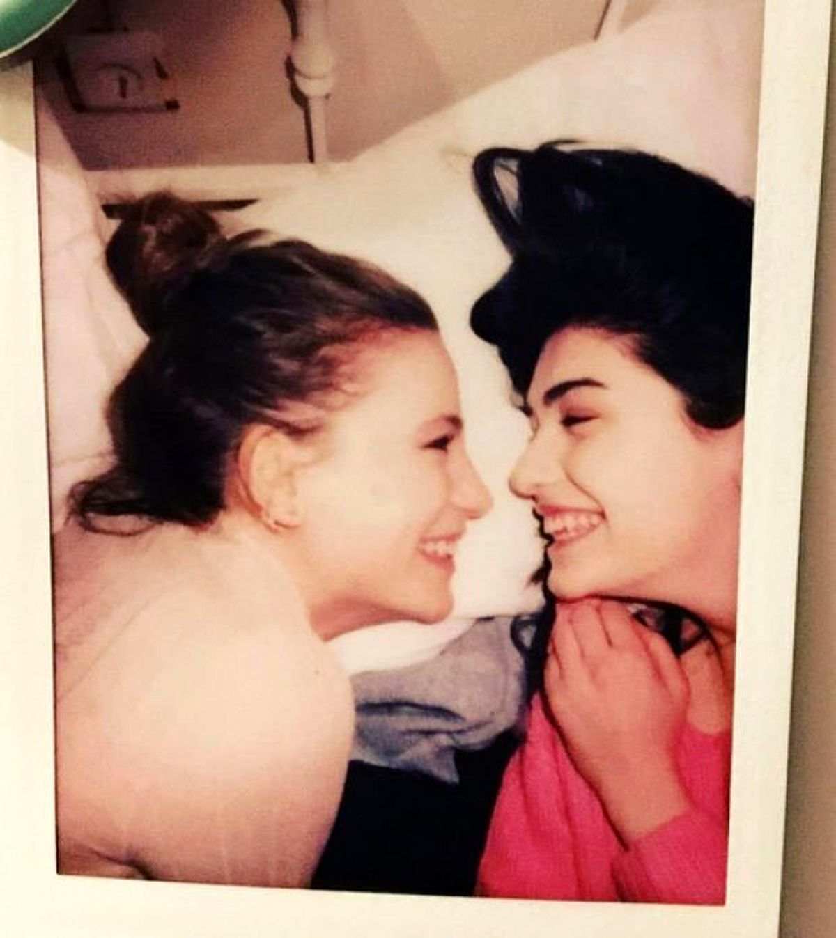 Hazar Ergüçlü, Serenay Sarıkaya İçin Fotoğraf Paylaştı