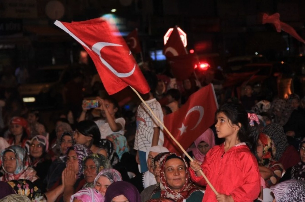 İncesu Belediye Başkanı Karayol, Demokrasi Nöbetinin 13. Gününde Ailesiyle Birlikte Meydana İndi