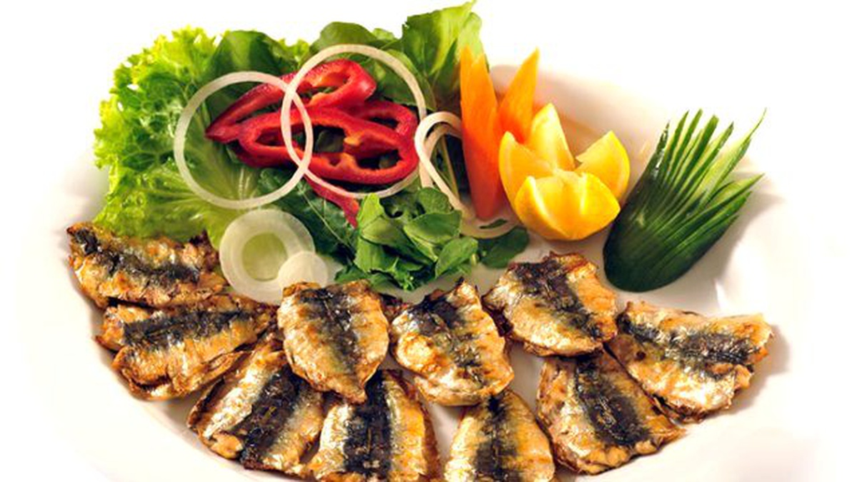 Karadeniz\'in hamsisi varsa Ege\'nin sardalyası var