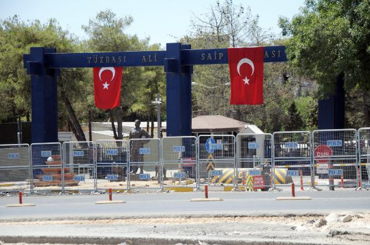 Şanlıurfa\'da 63 Asker Gözaltına Alındı