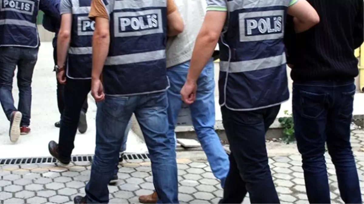 Siirt\'te 27 Polis Tutuklandı