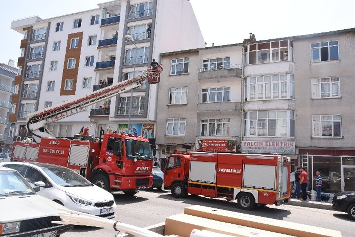 Sinop\'ta Yangın Korkuttu