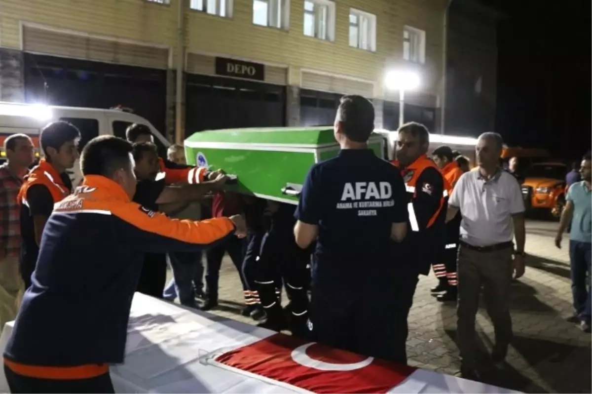 Trafik Kazasında Vefat Eden İki Afad Görevlisi İçin Tören Düzenlendi