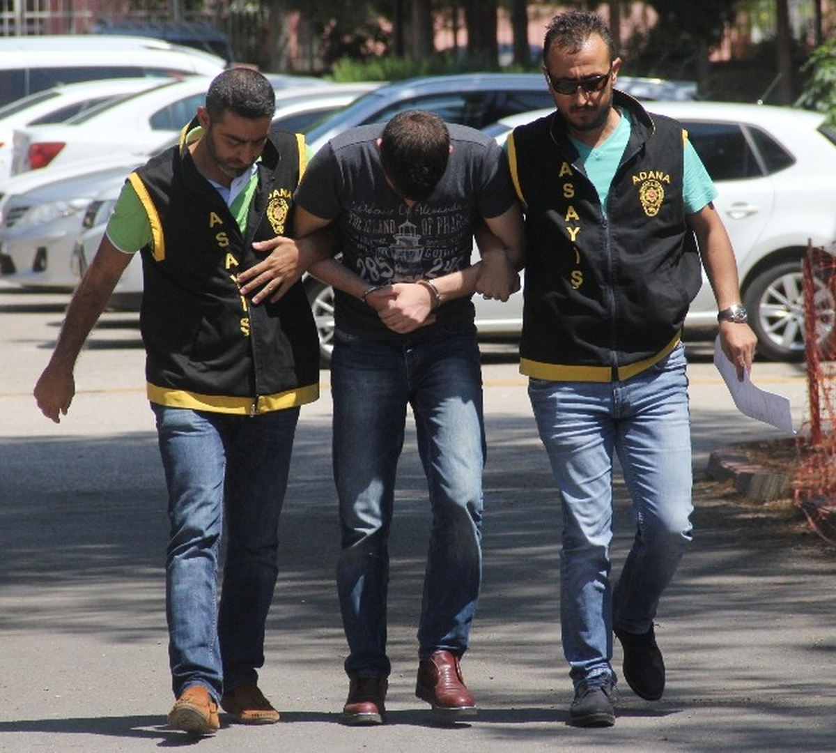 Adana\'da Swinger Operasyonu: Harçlık Niyetine Para Alıyorum
