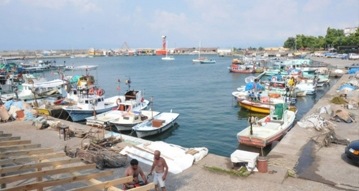 Akçakoca\'da 12 Tekneye İzleme Sistemi Takıldı